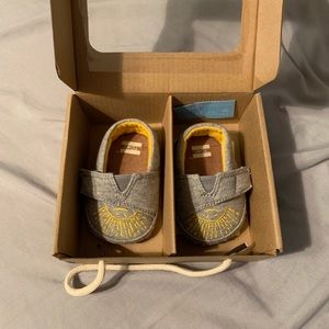 Toms shoes for baby soft sole